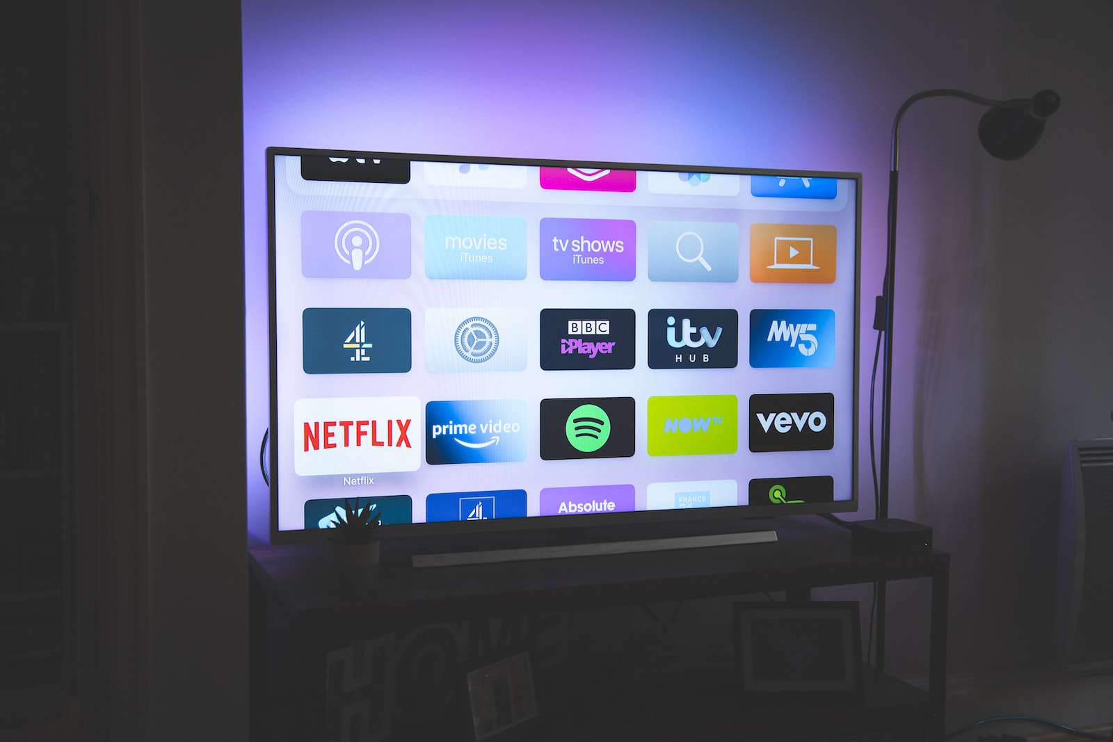 Co to smart tv – Jak działają systemy w telewizorach?